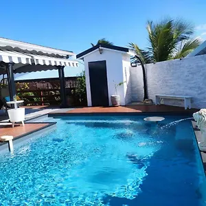 Zannanna F1 De Charme équipé Avec Piscine Appartement